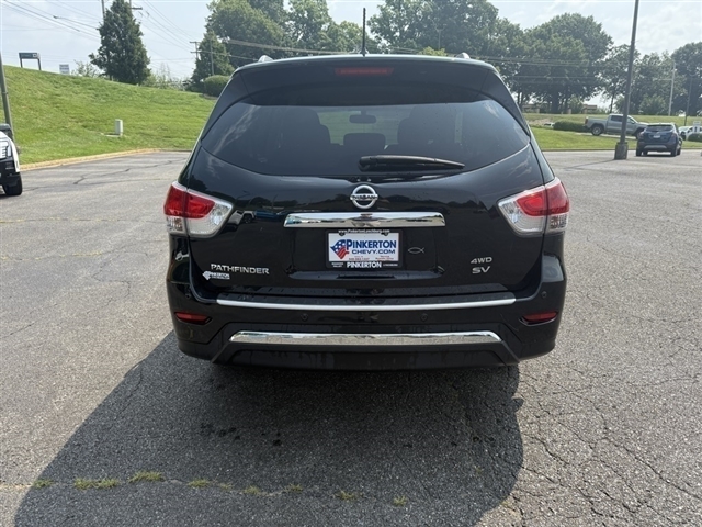 2015 Nissan Pathfinder SV