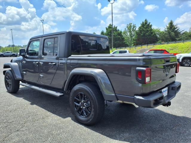 2023 Jeep Gladiator Sport