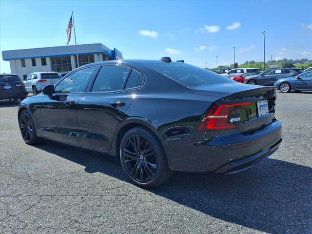 2023 Volvo S60 B5 Plus Black Edition