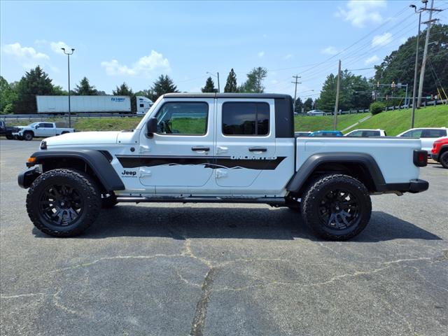 2023 Jeep Gladiator Sport