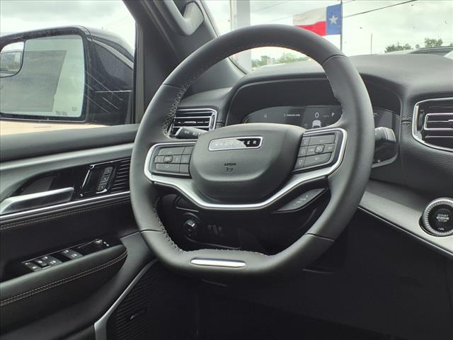 2025 Jeep Wagoneer Base