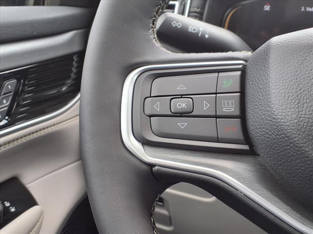 2025 Jeep Wagoneer Base