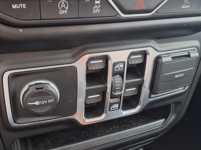 2023 Jeep Gladiator Overland