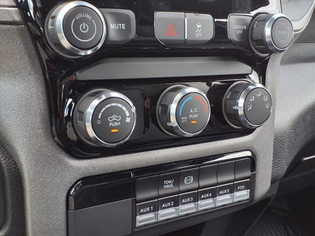 2025 RAM 3500 Tradesman/Big Horn