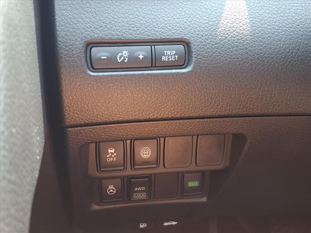 2017 Nissan Rogue Sport SL