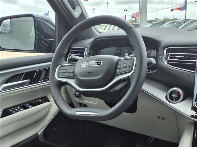 2025 Jeep Wagoneer Base