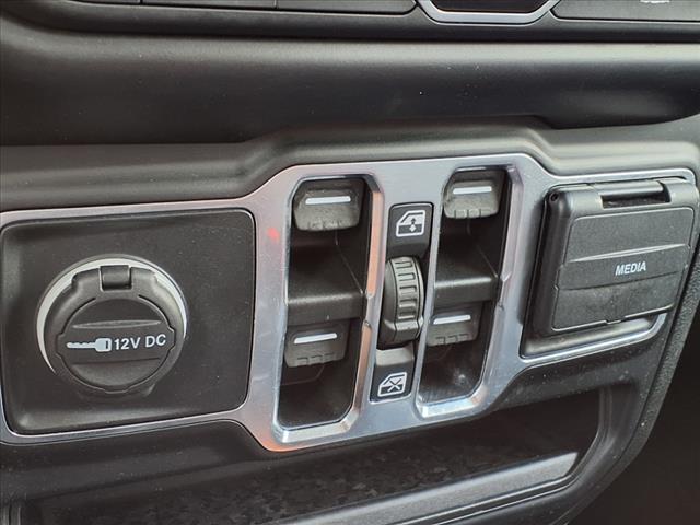 2023 Jeep Gladiator Sport