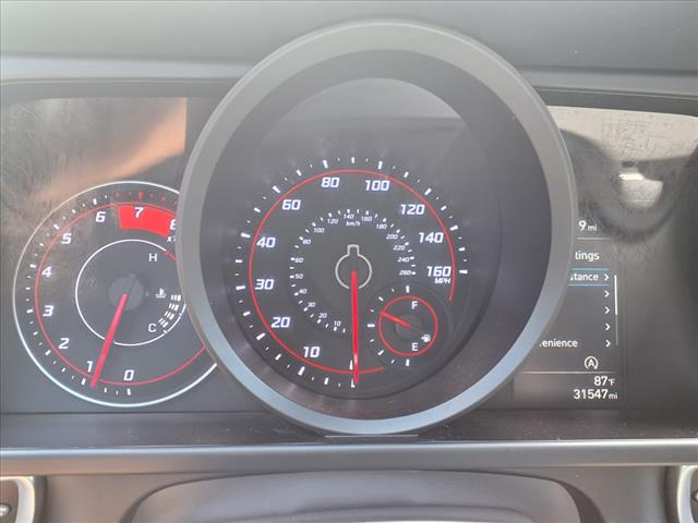 2022 Hyundai ELANTRA SE