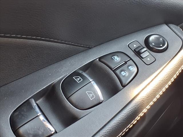 2022 Nissan Maxima SV