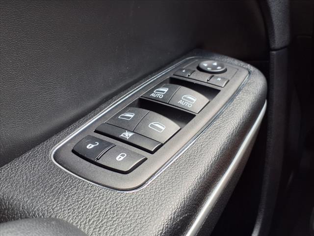 2023 Chrysler 300 S