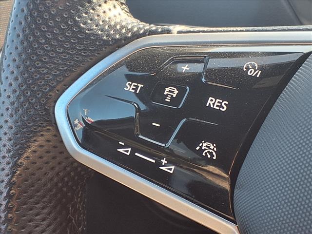 2023 Volkswagen Tiguan 2.0T SEL R-Line