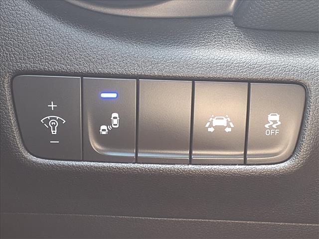 2021 Hyundai KONA SEL Plus