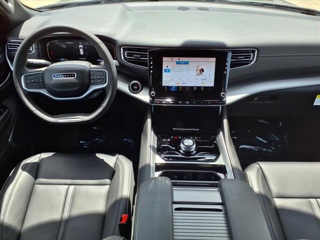 2025 Jeep Wagoneer Base