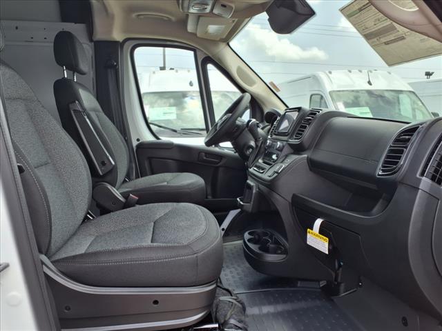 2025 RAM ProMaster Base