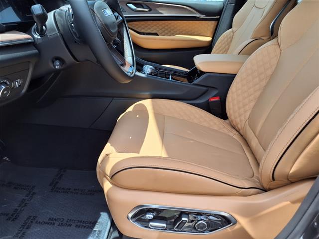 2025 Jeep Grand Cherokee L Summit