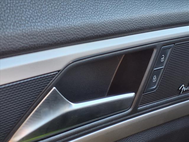 2023 Volkswagen Atlas Cross Sport 3.6L V6 SEL Premium R-Line