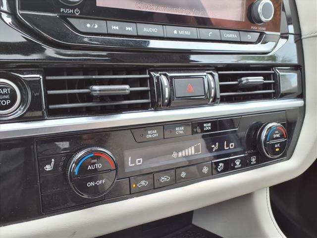 2022 Nissan Pathfinder SV