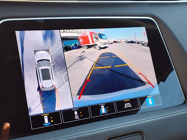 2022 Cadillac XT4 Premium Luxury