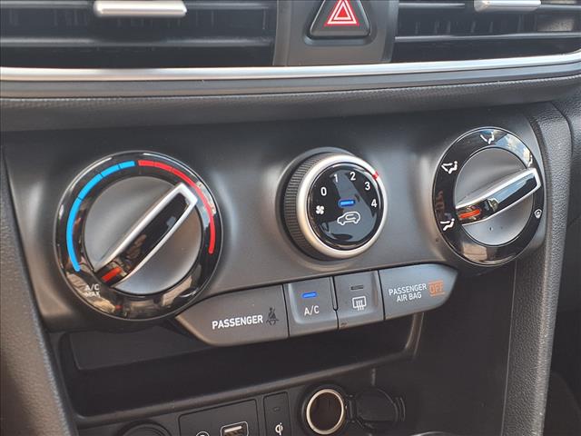 2021 Hyundai KONA SEL Plus