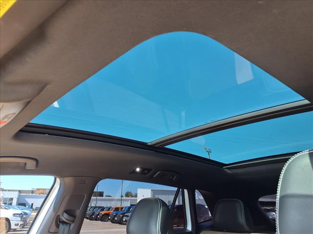 2023 Volkswagen Atlas Cross Sport 3.6L V6 SEL Premium R-Line