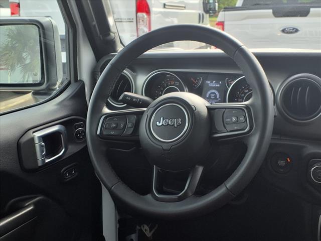 2023 Jeep Gladiator Sport