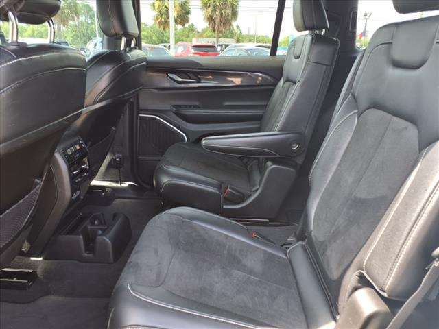 2022 Jeep Grand Cherokee L Altitude