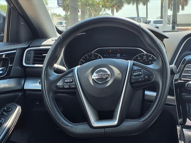 2022 Nissan Maxima SV