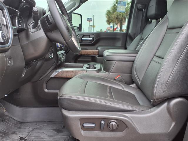 2023 GMC Sierra 2500HD Denali