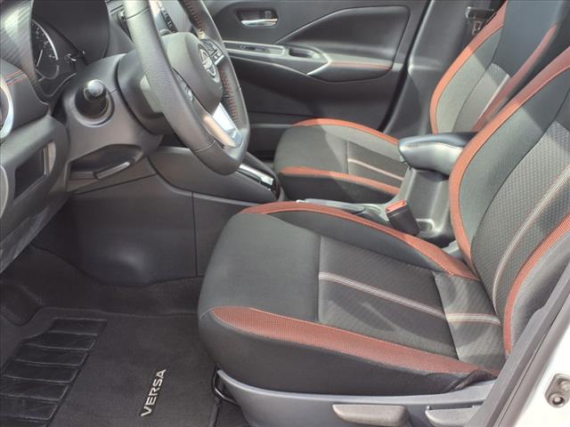 2024 Nissan Versa 1.6 SR