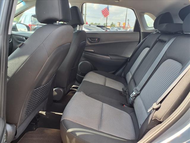 2021 Hyundai KONA SEL Plus