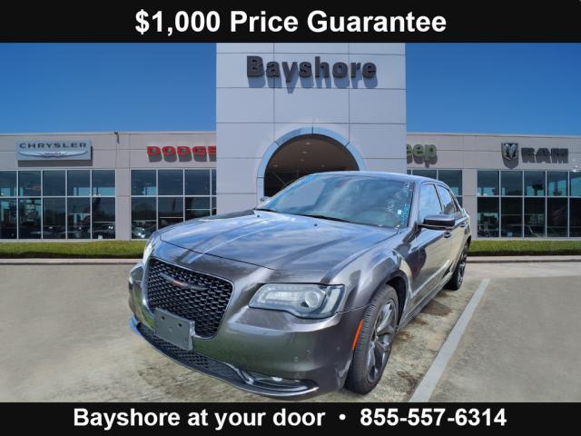 2022 Chrysler 300 S
