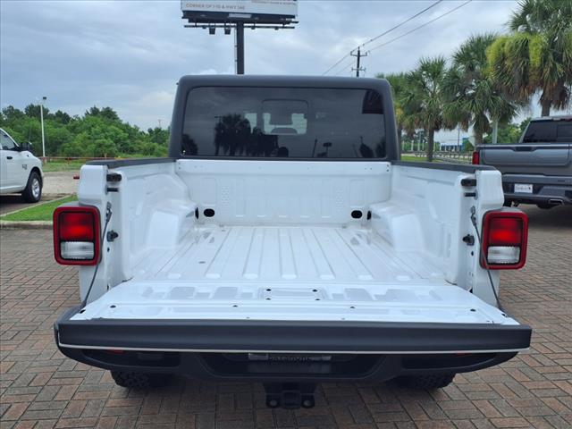 2024 Jeep Gladiator Sport