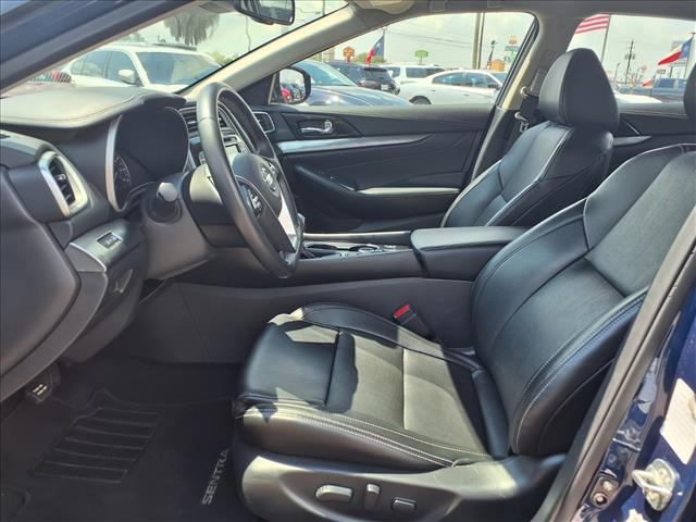 2022 Nissan Maxima SV