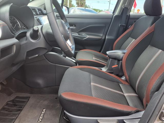 2024 Nissan Versa 1.6 SR