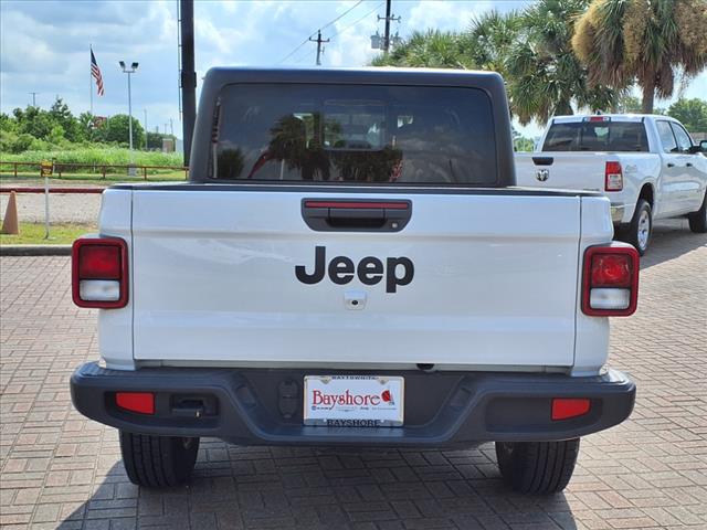 2023 Jeep Gladiator Sport