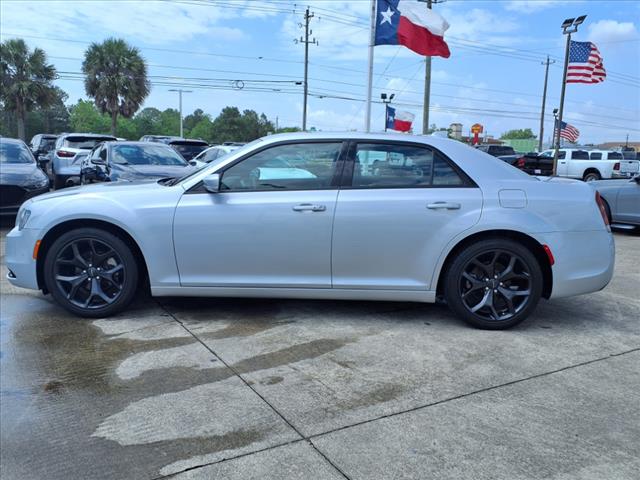 2023 Chrysler 300 S