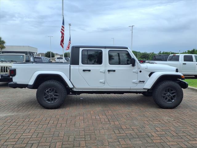 2024 Jeep Gladiator Sport