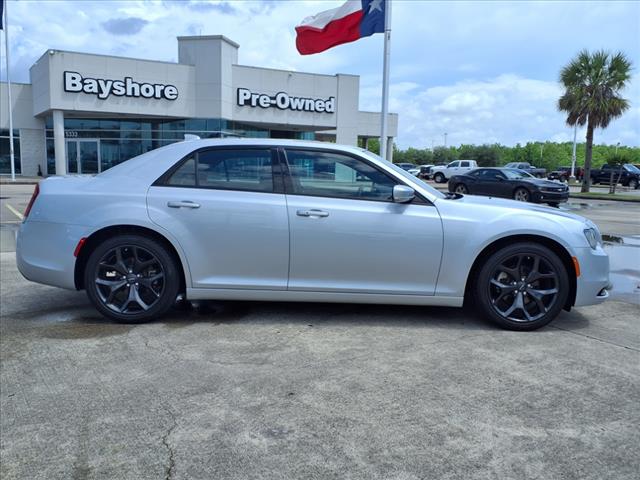 2023 Chrysler 300 S