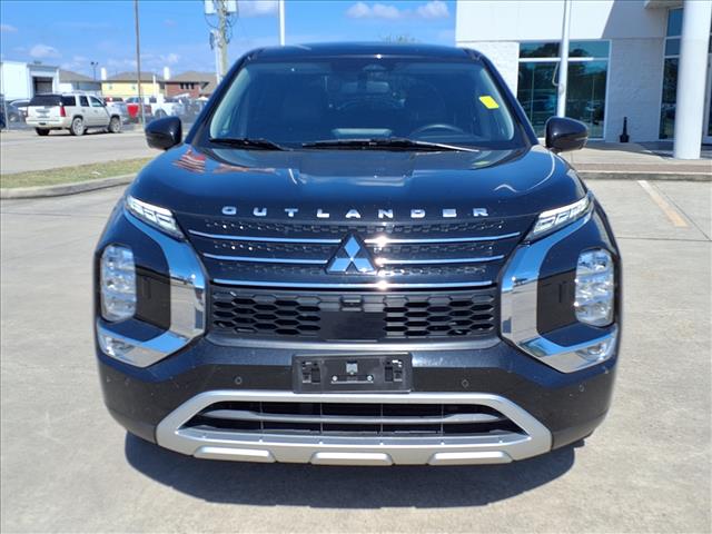 2023 Mitsubishi Outlander SE