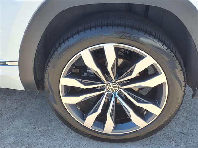 2023 Volkswagen Atlas Cross Sport 3.6L V6 SEL Premium R-Line