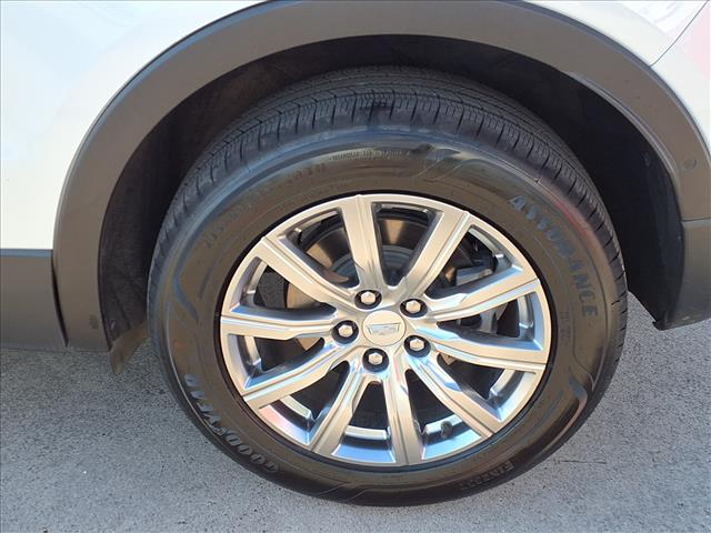 2022 Cadillac XT4 Premium Luxury