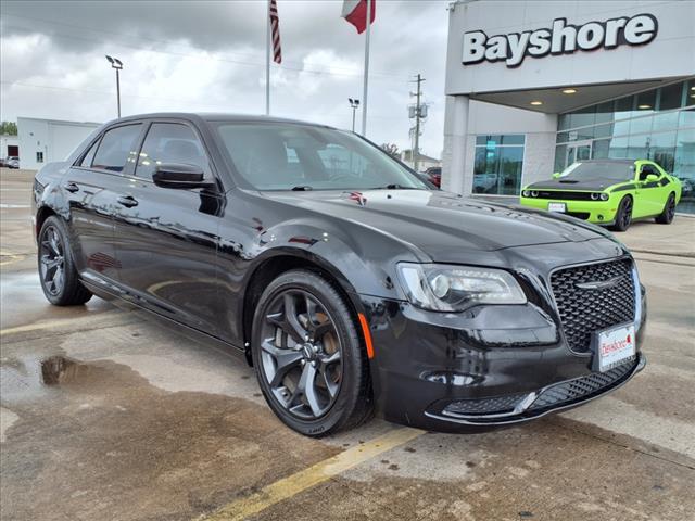 2021 Chrysler 300 Touring