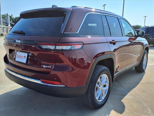 2025 Jeep Grand Cherokee Laredo