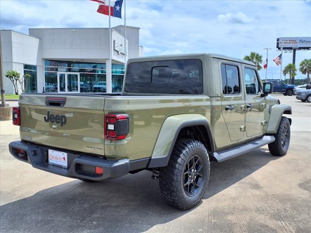 2025 Jeep Gladiator Sport