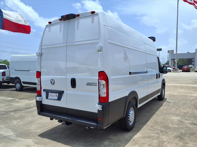 2025 RAM ProMaster Base