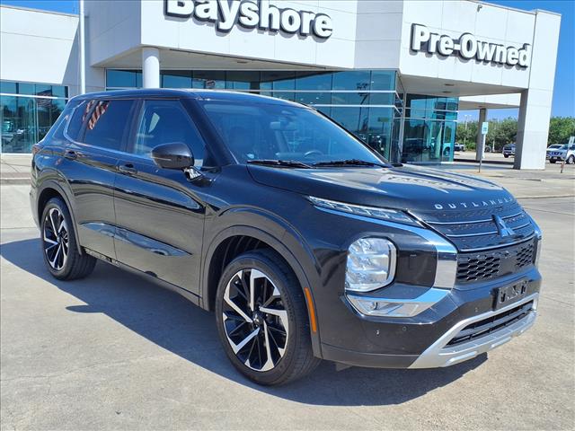 2023 Mitsubishi Outlander SE