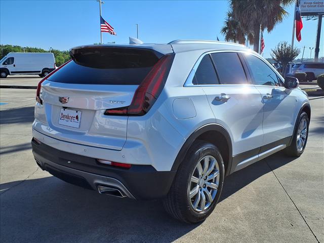 2022 Cadillac XT4 Premium Luxury