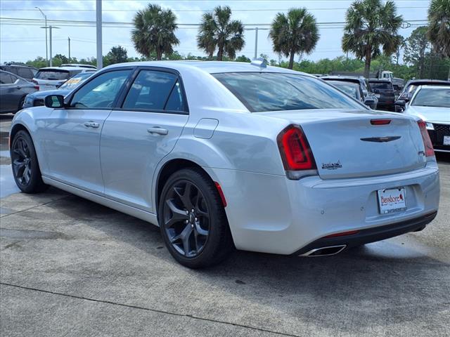 2023 Chrysler 300 S