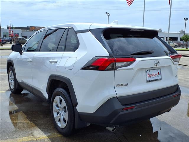 2023 Toyota RAV4 LE