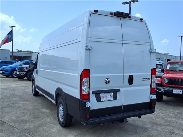 2025 RAM ProMaster Base